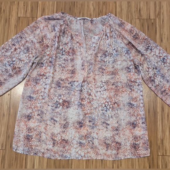 Vilot + Claire Multicolor Blouse - Picture 2 of 11